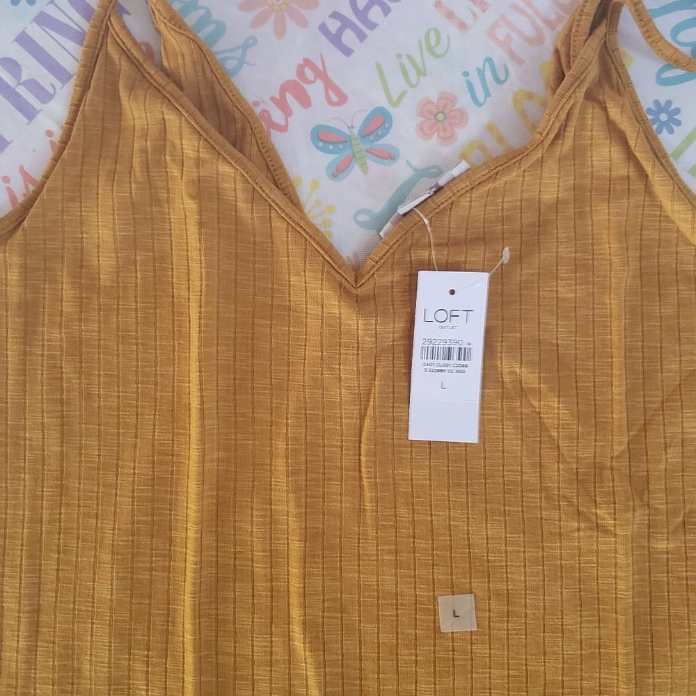 DOUBLE V LINEN CAMI